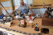 Miniature model engines